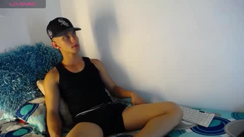 Snapshot of babyandy_x chatting on 09-20-25, 11:17 babyandy_x online show from 09-20-25, 11:17