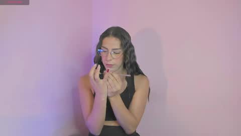 Snapshot of babybella_6 chatting on 05-19-26, 08:37 babybella online show from 05-19-26, 08:37