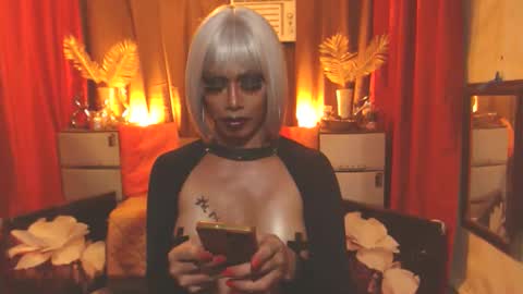 Snapshot of babyblackgorgeous chatting on 02-01-25, 03:39 babyblackgorgeous online show from 02-01-25, 03:39