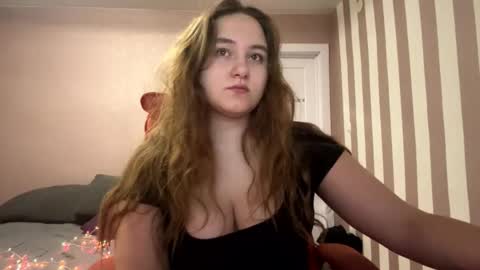 Snapshot of babyblissxx chatting on 01-06-26, 10:01 Katerina online show from 01-06-26, 10:01