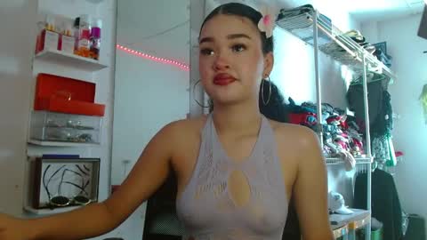 Snapshot of babybombom08 chatting on 06-01-26, 07:15 babybombom08 online show from 06-01-26, 07:15