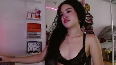 babybombom08 online show from 06-09-26, 07:36