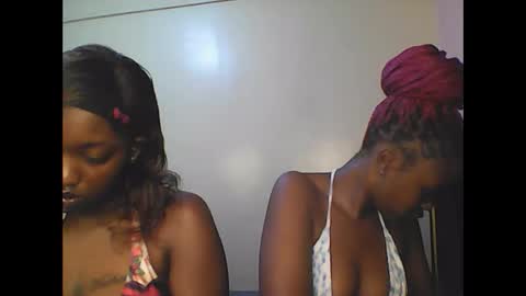Snapshot of babybrown20 chatting on 06-09-26, 04:57 babybrown online show from 06-09-26, 04:57
