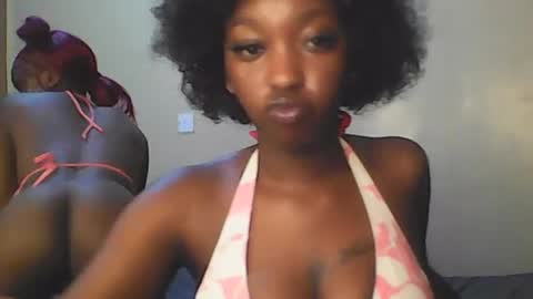 Snapshot of babybrown20 chatting on 06-12-26, 04:22 babybrown online show from 06-12-26, 04:22