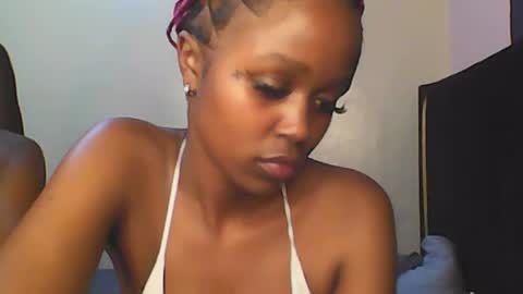 Snapshot of babybrown20 chatting on 06-12-26, 04:50 babybrown online show from 06-12-26, 04:50