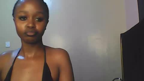 Snapshot of babybrown20 chatting on 06-25-26, 04:45 babybrown online show from 06-25-26, 04:45