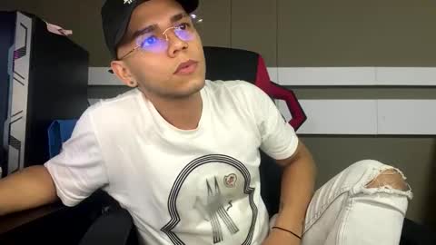 Snapshot of babycrazy24love chatting on 12-12-24, 11:58 babycrazy24love online show from 12-12-24, 11:58