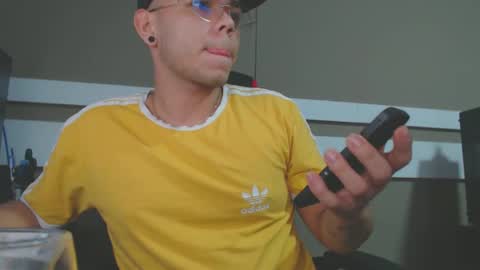 Snapshot of babycrazy24love chatting on 01-04-25, 12:05 babycrazy24love online show from 01-04-25, 12:05