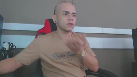 Snapshot of babycrazy24love chatting on 01-07-25, 09:35 babycrazy24love online show from 01-07-25, 09:35