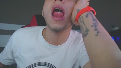 Snapshot of babycrazy24love chatting on 01-24-25, 12:09 babycrazy24love online show from 01-24-25, 12:09