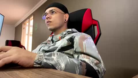 Snapshot of babycrazy24love chatting on 02-10-25, 12:39 babycrazy24love online show from 02-10-25, 12:39