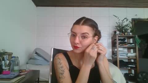 babydemon6 online show from 09-19-25, 12:28