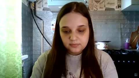 Snapshot of babyemma_emmochka chatting on 06-08-26, 06:36 babyemma_emmochka online show from 06-08-26, 06:36