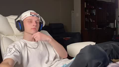 Big cock boy online show from 12-11-24, 11:54