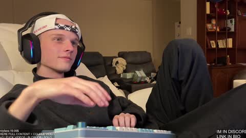 Big cock boy online show from 12-31-24, 04:06