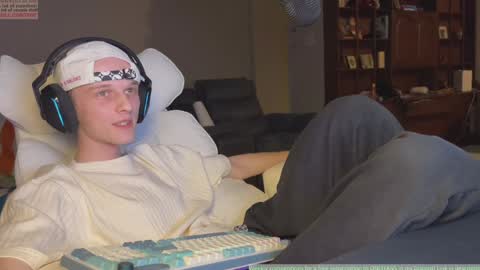 Big cock boy online show from 01-11-25, 10:40