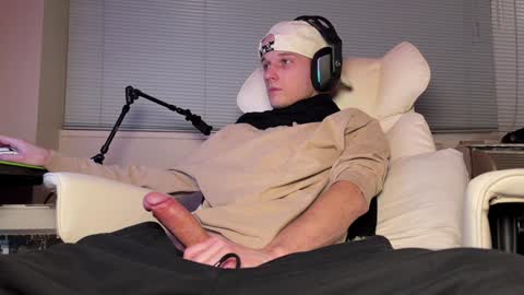 Big cock boy online show from 02-02-25, 05:21