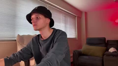 Big cock boy online show from 02-20-25, 08:58