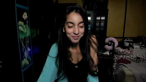 Claire Black online show from 01-08-26, 05:43