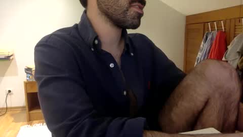 Tom A.    online show from 11-09-25, 01:04