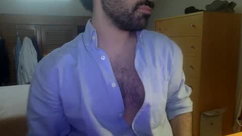 Snapshot of babyhardy chatting on 05-26-26, 10:55 Tom A. online show from 05-26-26, 10:55