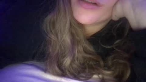 Snapshot of babyhoney333 chatting on 02-09-26, 10:14 babyhoney333 online show from 02-09-26, 10:14