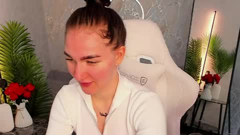 Sophia online show from 05-20-26, 01:45