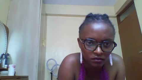 Snapshot of babylisah chatting on 09-25-25, 06:50 Babylisah online show from 09-25-25, 06:50