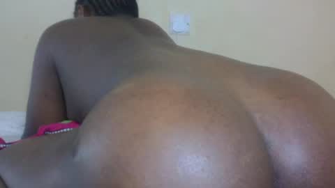 Snapshot of babymolly2 chatting on 07-21-26, 10:01 Rossy Kwekwe online show from 07-21-26, 10:01