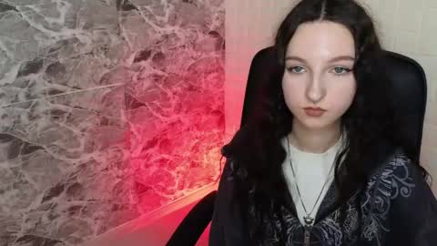 Nadin online show from 04-24-26, 11:23