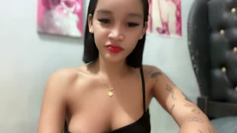 Snapshot of babynexy69 chatting on 06-28-26, 02:50 Nexie online show from 06-28-26, 02:50