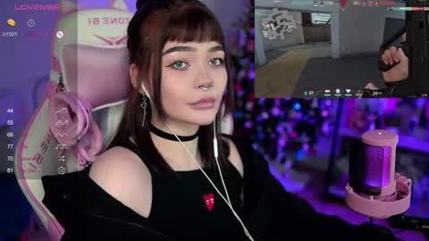 Nika online show from 12-19-24, 02:01