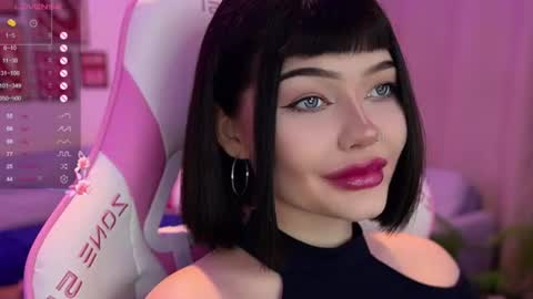 Snapshot of babyroxynill chatting on 06-25-26, 09:52 Nika online show from 06-25-26, 09:52