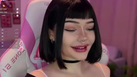 Snapshot of babyroxynill chatting on 07-06-26, 09:28 Nika online show from 07-06-26, 09:28