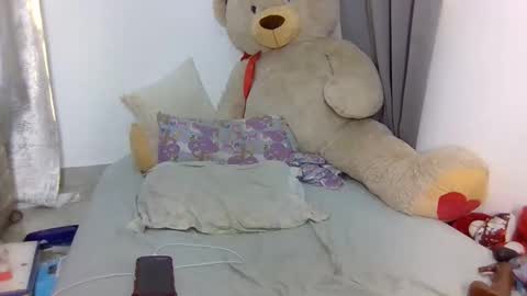 Snapshot of babytylerr chatting on 04-29-26, 12:31 babytylerr online show from 04-29-26, 12:31