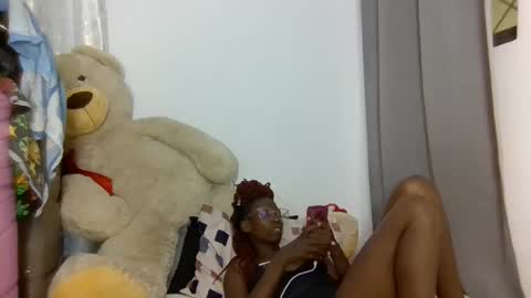 Snapshot of babytylerr chatting on 05-01-26, 03:05 babytylerr online show from 05-01-26, 03:05