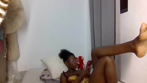 Snapshot of babytylerr chatting on 05-10-26, 02:50 babytylerr online show from 05-10-26, 02:50