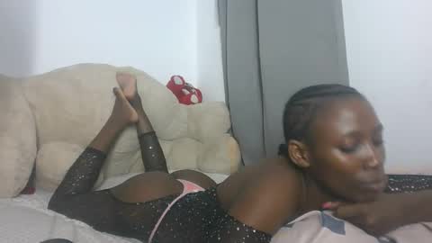 Snapshot of babytylerr chatting on 05-11-26, 06:27 babytylerr online show from 05-11-26, 06:27
