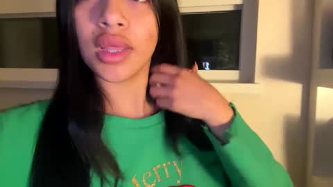 Snapshot of babyynaughty chatting on 09-26-25, 07:01 babyynaughty online show from 09-26-25, 07:01