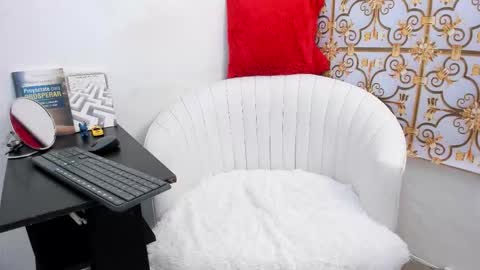 Snapshot of bad_boy_21_ chatting on 02-16-26, 08:05 bad_boy_21_ online show from 02-16-26, 08:05