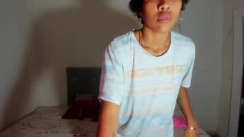 Snapshot of bad_girl_deluxe chatting on 11-07-25, 03:17 bad_girl_deluxe online show from 11-07-25, 03:17