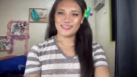 Snapshot of bad_kitty_amara chatting on 02-16-26, 11:39 AMARA - FOLLOW ME AND THUMBS UP online show from 02-16-26, 11:39