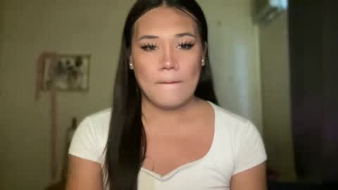 Snapshot of bad_kitty_amara chatting on 04-19-26, 01:38 AMARA - FOLLOW ME AND THUMBS UP online show from 04-19-26, 01:38