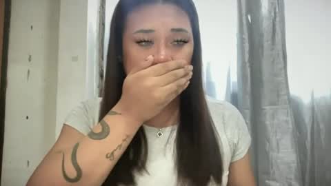 Snapshot of bad_kitty_amara chatting on 06-11-26, 11:47 AMARA - FOLLOW ME AND THUMBS UP online show from 06-11-26, 11:47