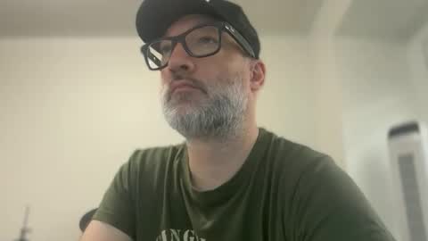 Snapshot of badboymusician chatting on 05-10-26, 06:35 RockHardDrummer online show from 05-10-26, 06:35