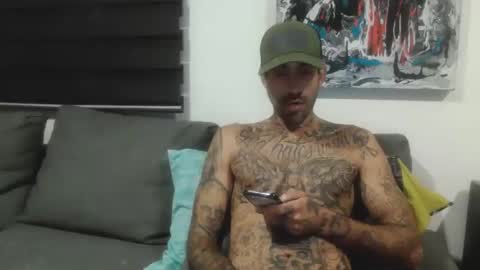 BadCouple  online show from 09-12-25, 03:28