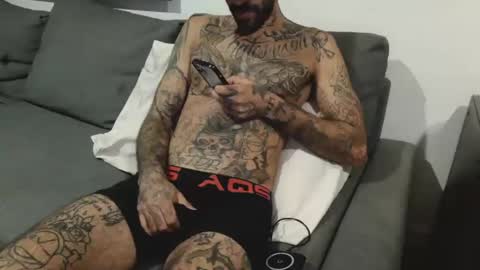 BadCouple  online show from 09-29-25, 04:17