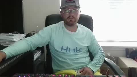 Snapshot of baddydaddy23 chatting on 09-12-25, 07:03 Jon online show from 09-12-25, 07:03