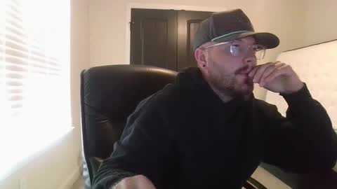 Snapshot of baddydaddy23 chatting on 09-29-25, 06:57 Jon online show from 09-29-25, 06:57