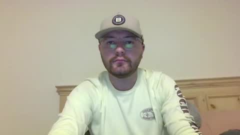 Snapshot of baddydaddy23 chatting on 10-08-25, 01:36 Jon online show from 10-08-25, 01:36